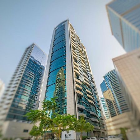 First Central Hotel Suites Дубай Екстериор снимка