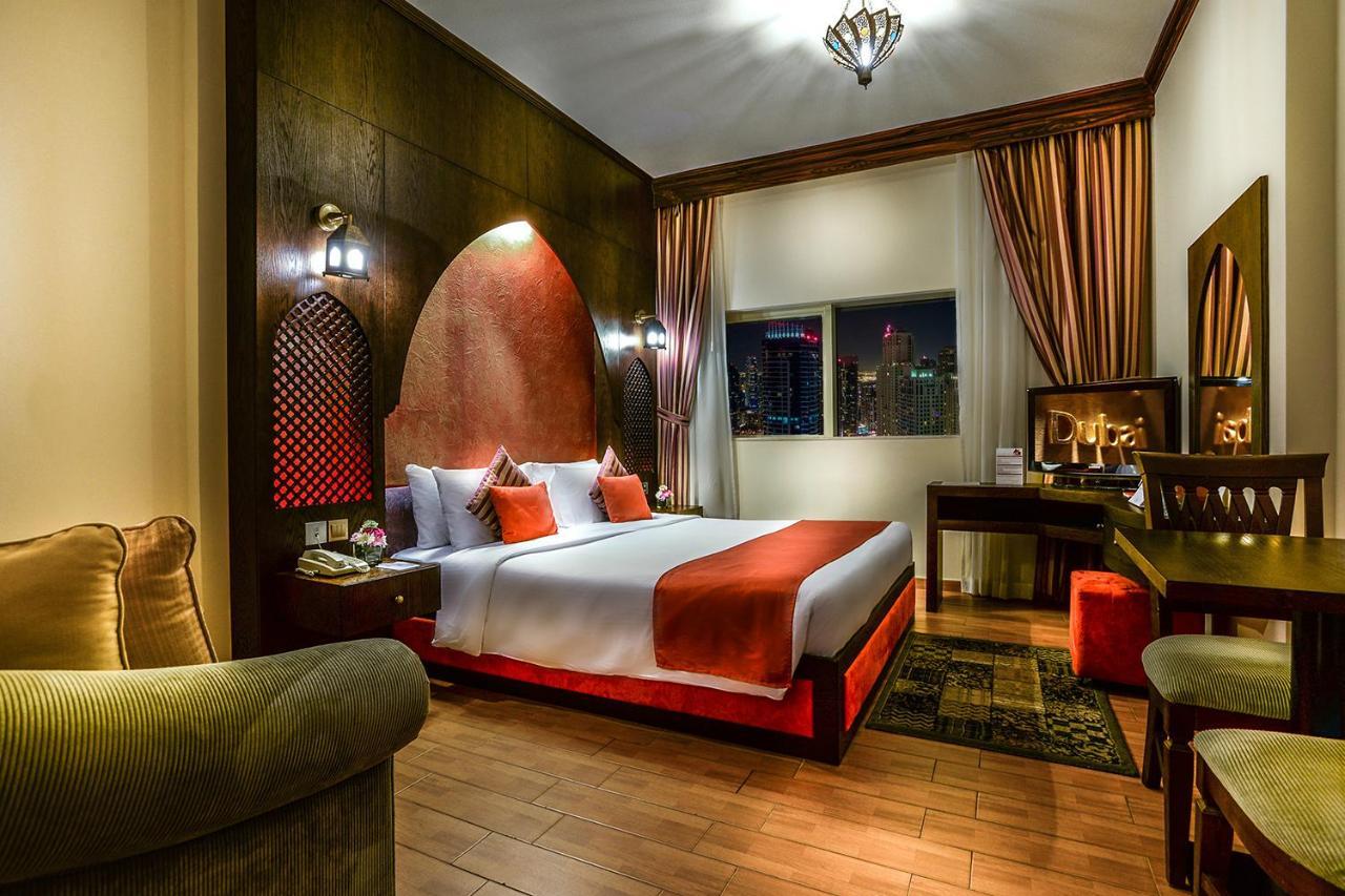 First Central Hotel Suites Дубай Екстериор снимка