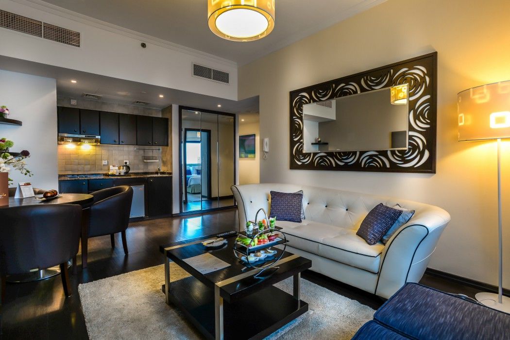First Central Hotel Suites Дубай Екстериор снимка