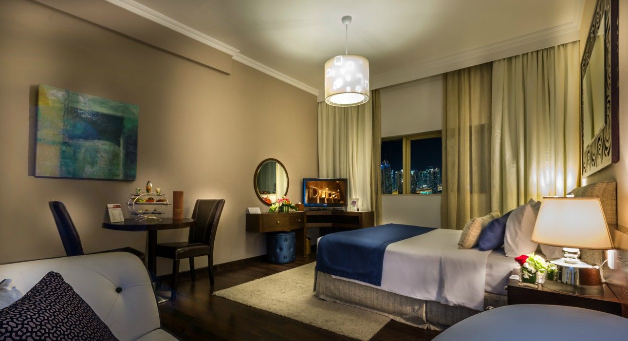 First Central Hotel Suites Дубай Екстериор снимка