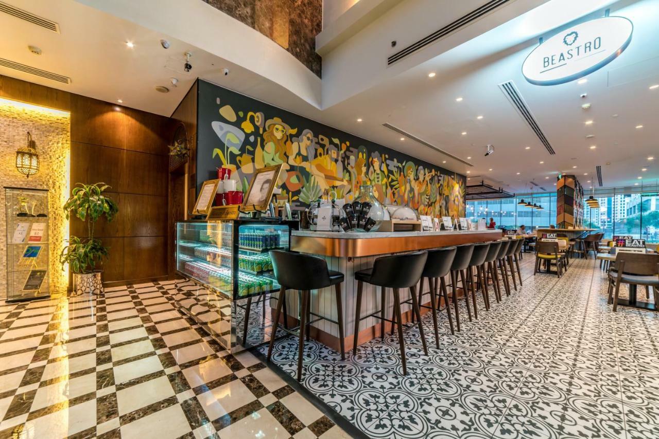First Central Hotel Suites Дубай Екстериор снимка