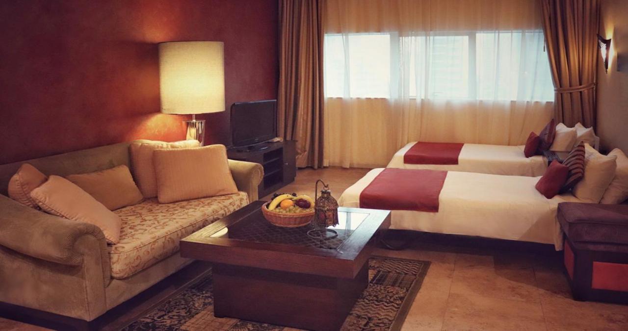 First Central Hotel Suites Дубай Екстериор снимка